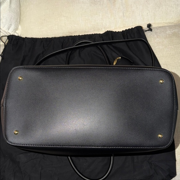 Lauren Ralph Lauren Large Black Bag with Red Interior - Picture 2 of 15